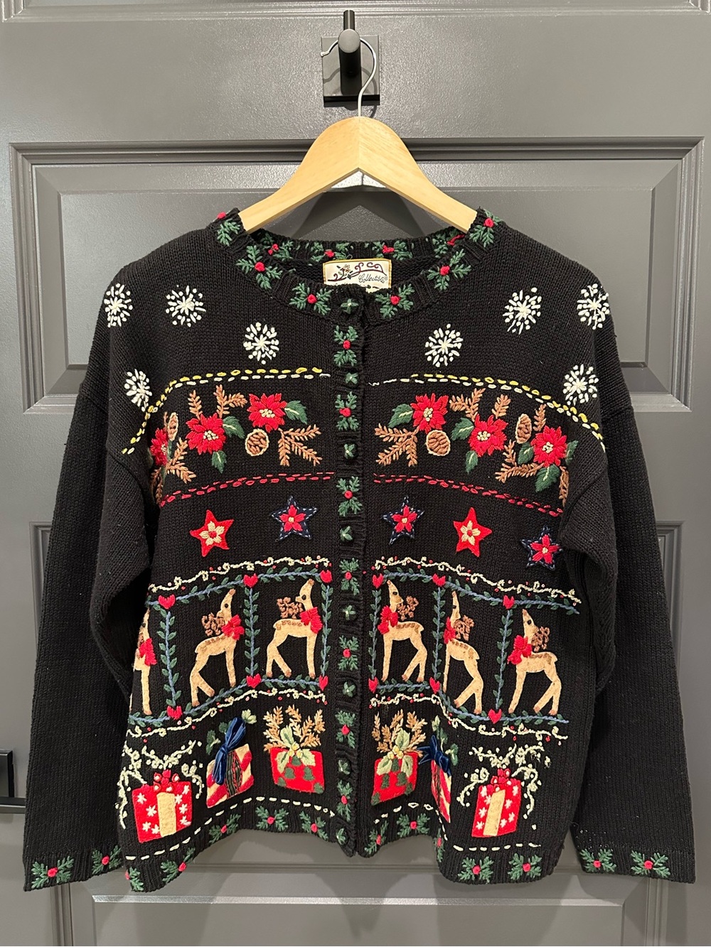 Vintage Holiday Embroidered Knit Cardigan with Festive Reindeer